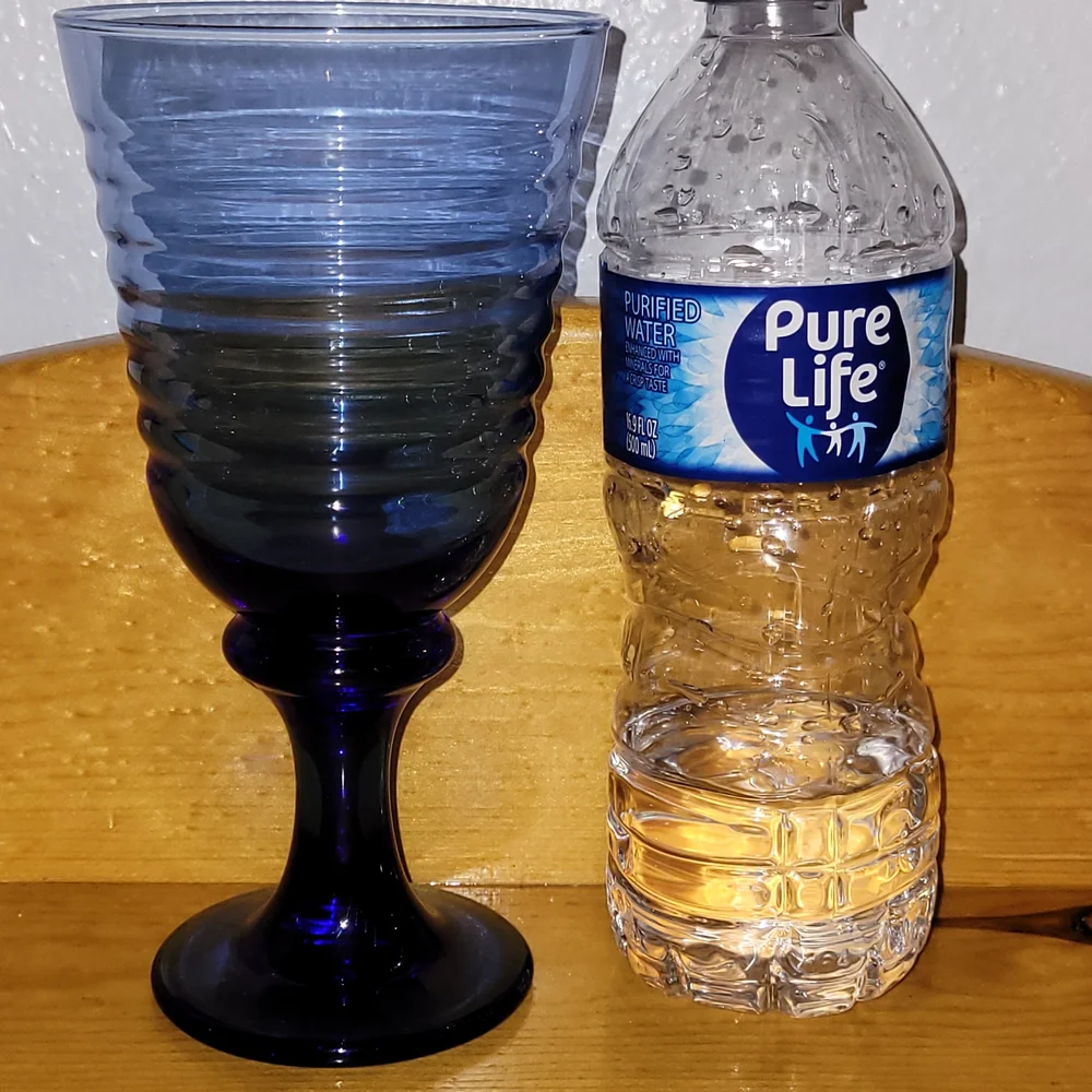 Set of 4 Libbey Goblets - Picture 4 of 4